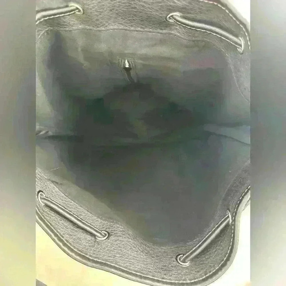 Esprit 90’s Faux Leather Backpack - Picture 7 of 10